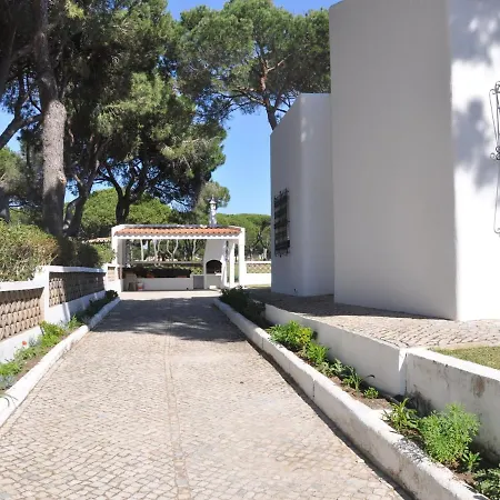 Villa Lovely And Cozy Golf Close To The Marina And All Amenites. Vilamoura