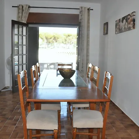 Lovely And Cozy Golf Close To The Marina And All Amenites. Villa